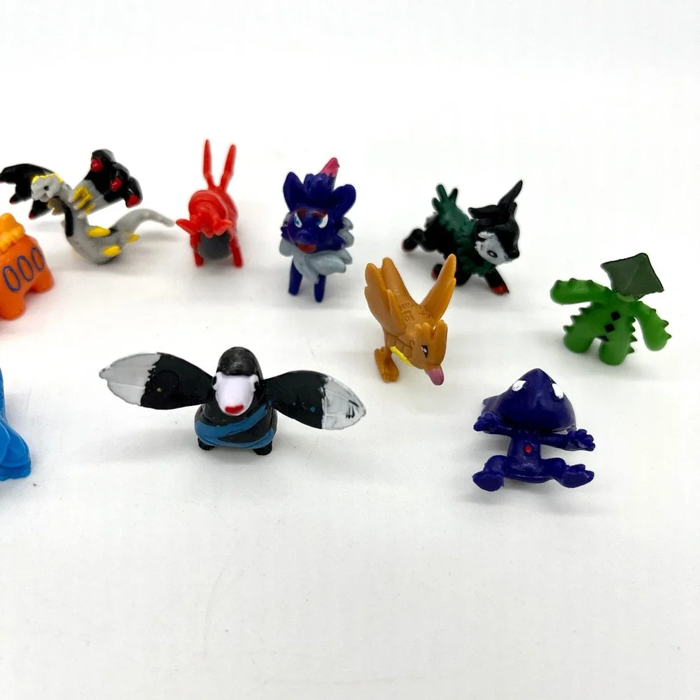 RL‎ Pokemon Mini Figures Lot of 12 Vintage Toy Collectibles